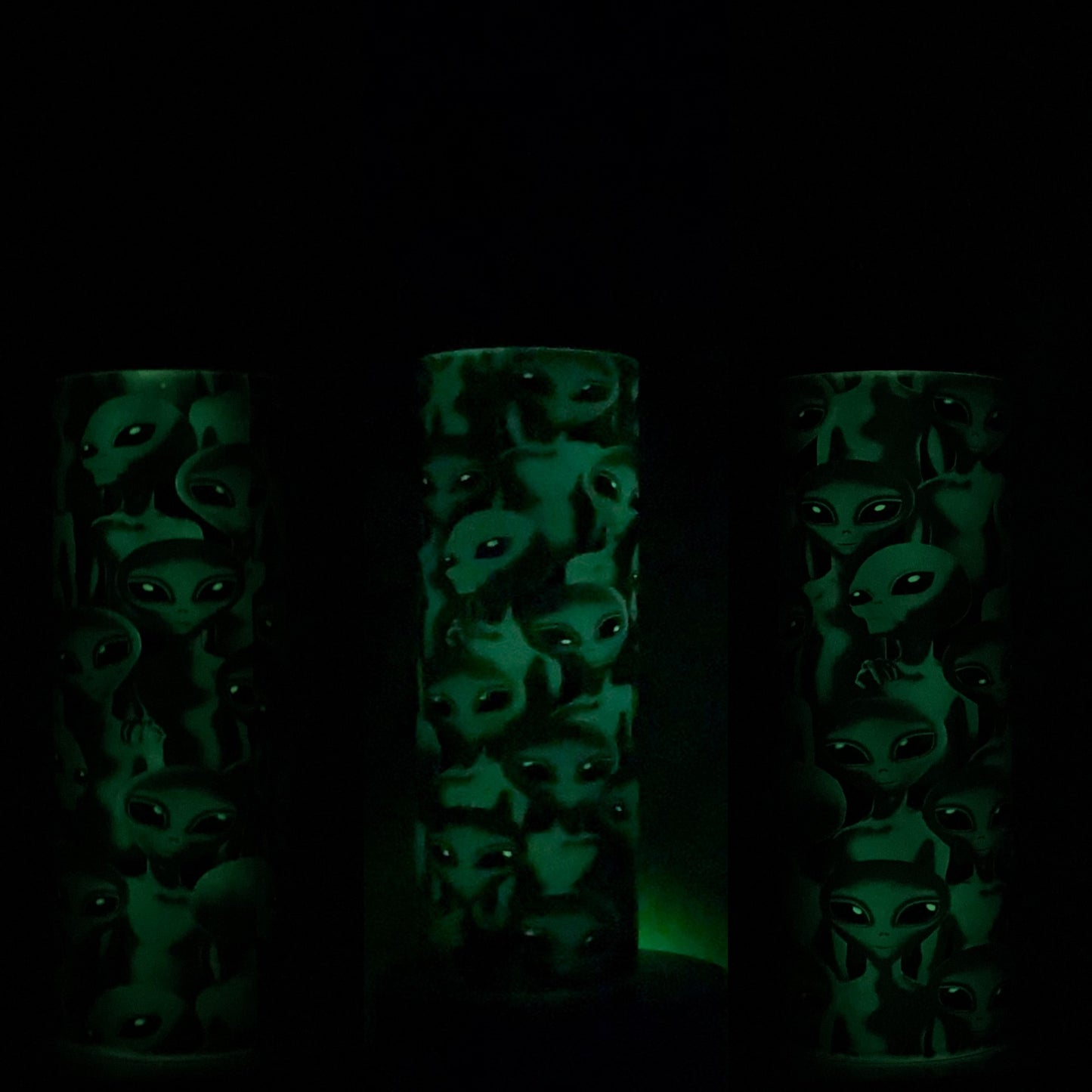 1-32. Glow in the dark, alien hookah Tumblr
